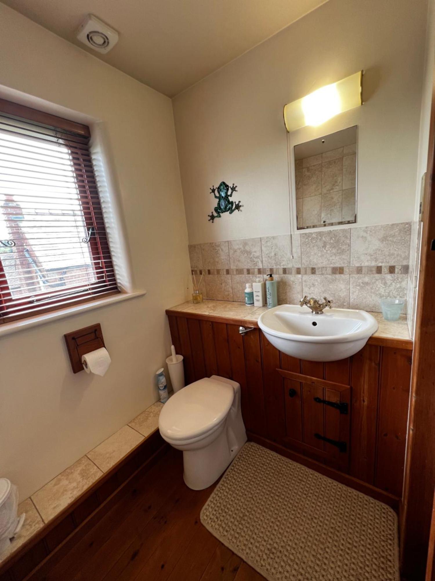 Frog Cottage, Ludlow - A Charming Townhouse For 4 Kültér fotó